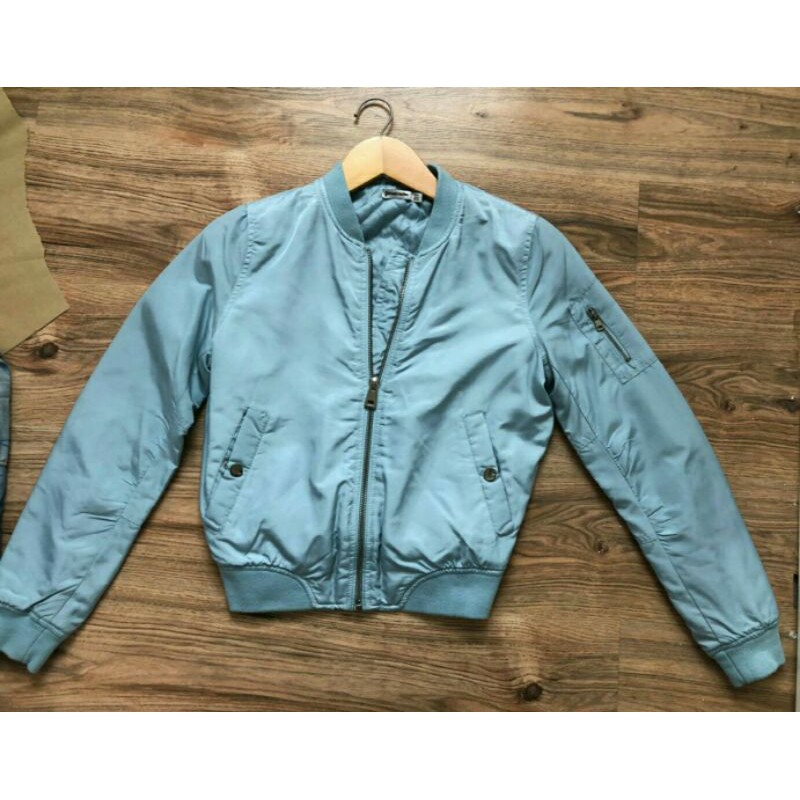 (Terjual) Stradivarius Bomber Jacket baby blue (Preloved)