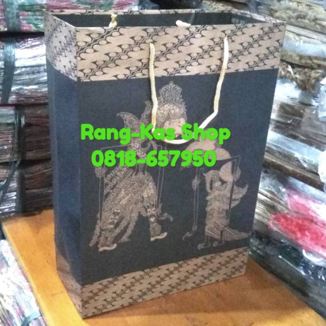 

Paper bag Batik Wayang Gold Folio Medium Eksklusif samson doff