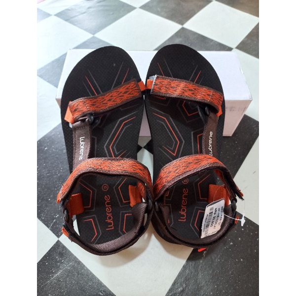 Sandal Gunung Lubrene