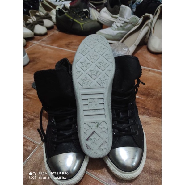 sepatu cowok converse x John varvatos sample