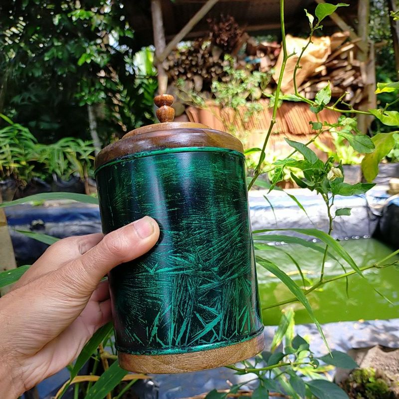 Produk kerajinan daur ulang kaleng