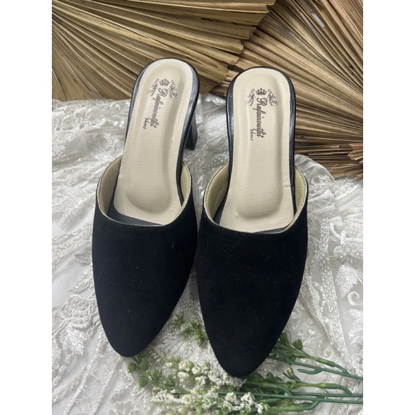 sepatu pesta wanita hitam buludru 7cm tahu