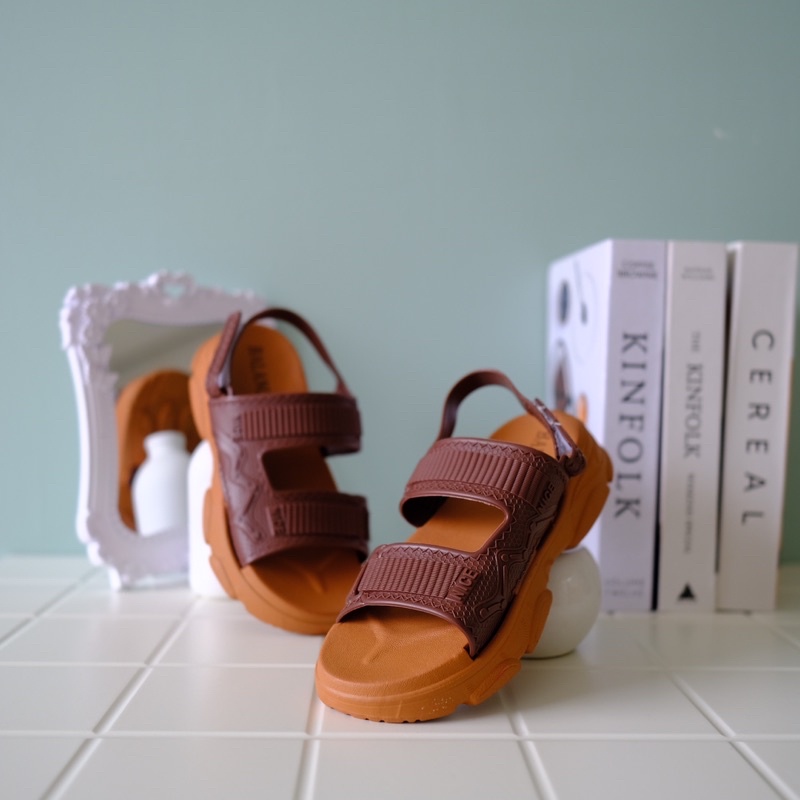 Resia Sandal