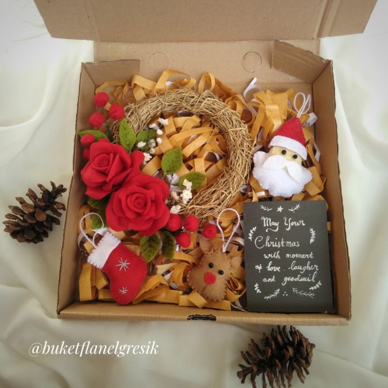 

Cristmas Package/ Cristmast Gift /Kado Natal / Giftbox