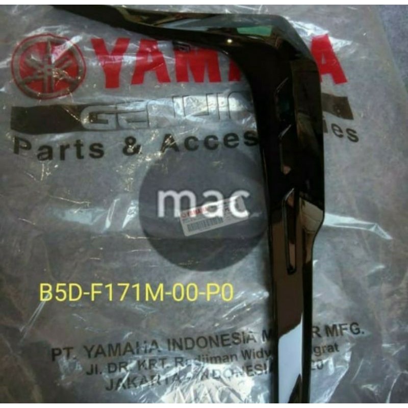 MOLE SIDE COVER 2 LOWER FREE GO FREEGO KANAN HITAM B5D-F171M-00-P0 ORI YAMAHA