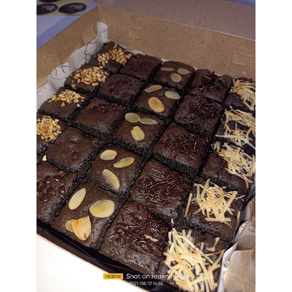 

Bolu coklat Potong