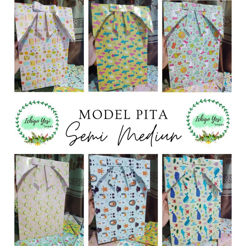 

Bungkus Kado Instan Kertas Kado Instan -Semi medium model pita tengah