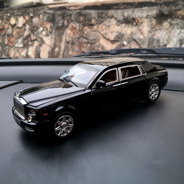 RR Parfume Pewangi Pengharum Mobil Parfum Pajangan Miniatur Mobil ROLLS ROYCE LIMITED EDITION