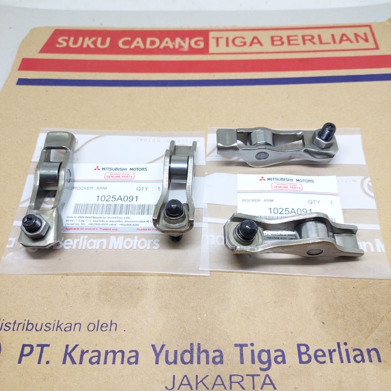 ROKER ARM ROCKER ARM TRITON PAJERO SPORT 2015 KEBAWAH