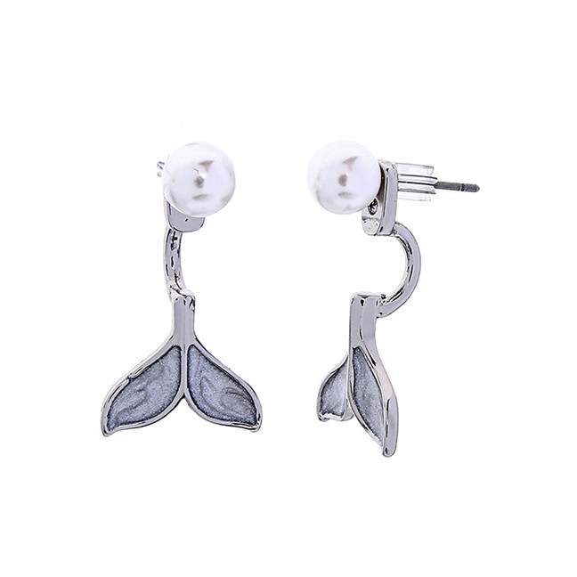 LRC Anting Tusuk Fashion Drip Fish Tail White Gold Crystal Diamond Drop Pearl Earrings F91429