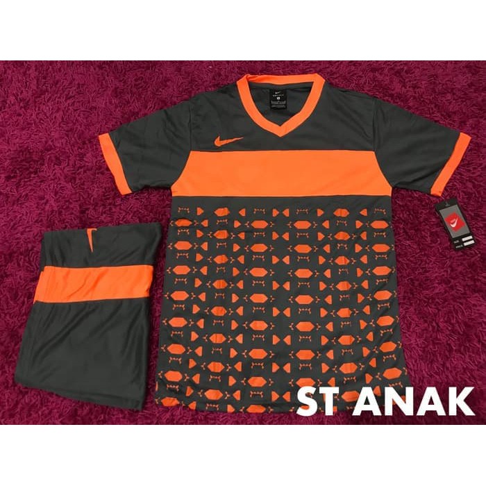 Baru Setelan Stelan Futsal Jersey Baju Kaos Kids Anak Kecil Nike Sega Murah |