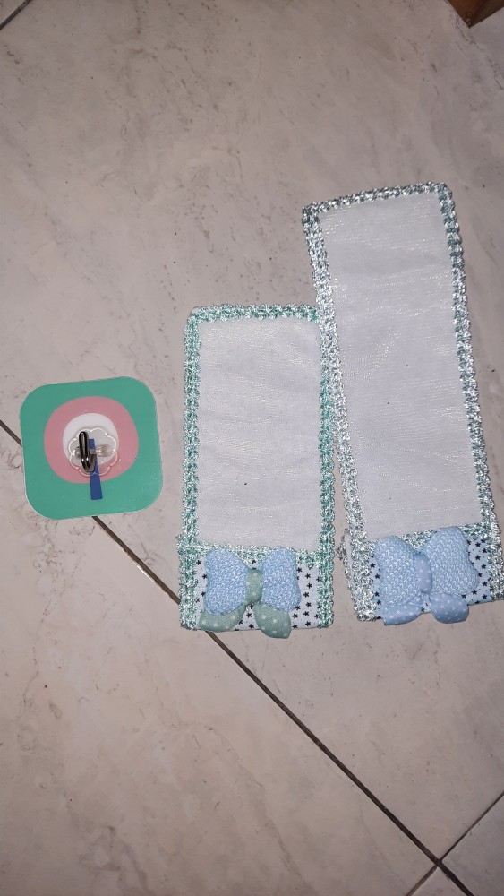 Gantungan Baju Tempel Hhook Motif Karater Serbaguna