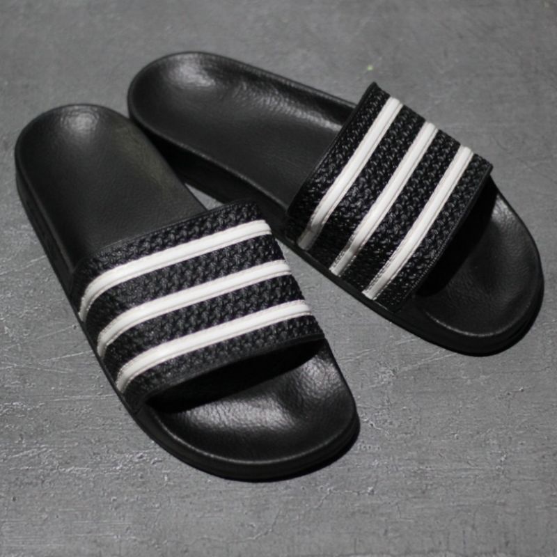 Sandal slide pria Sandal slop Sandal ADS ADILETTE ORIGINAL FULL TAG MADE IN ITALY-Black white