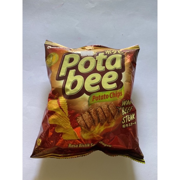 

Potabee Potato Chips Rasa Bistik Sapi Wagyu 68g