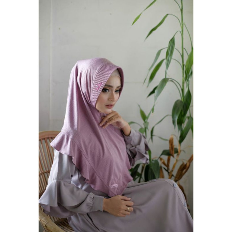 HIJAB INSTAN TERBARU AMARA TERLARIS JILBAB MODIS KEKINIAN 2020 by linalivia