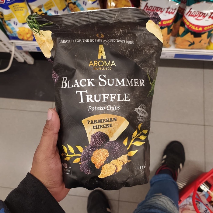 

Fchgtyani Aroma Black Summer Truffle Parmesan Cheese - Snack Black Truffle