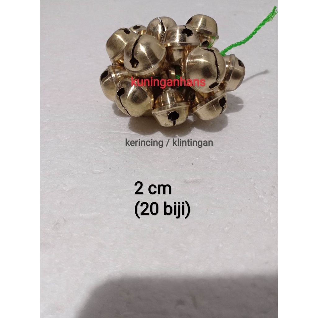 satu kodi  / 20 biji kerincing kuningan 1 kodi ukuran diameter 2 cm / no. 2 klintingan kuningan baro