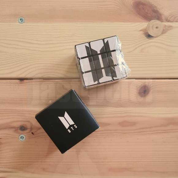 Pop Up Store Cube Logo - BTS
