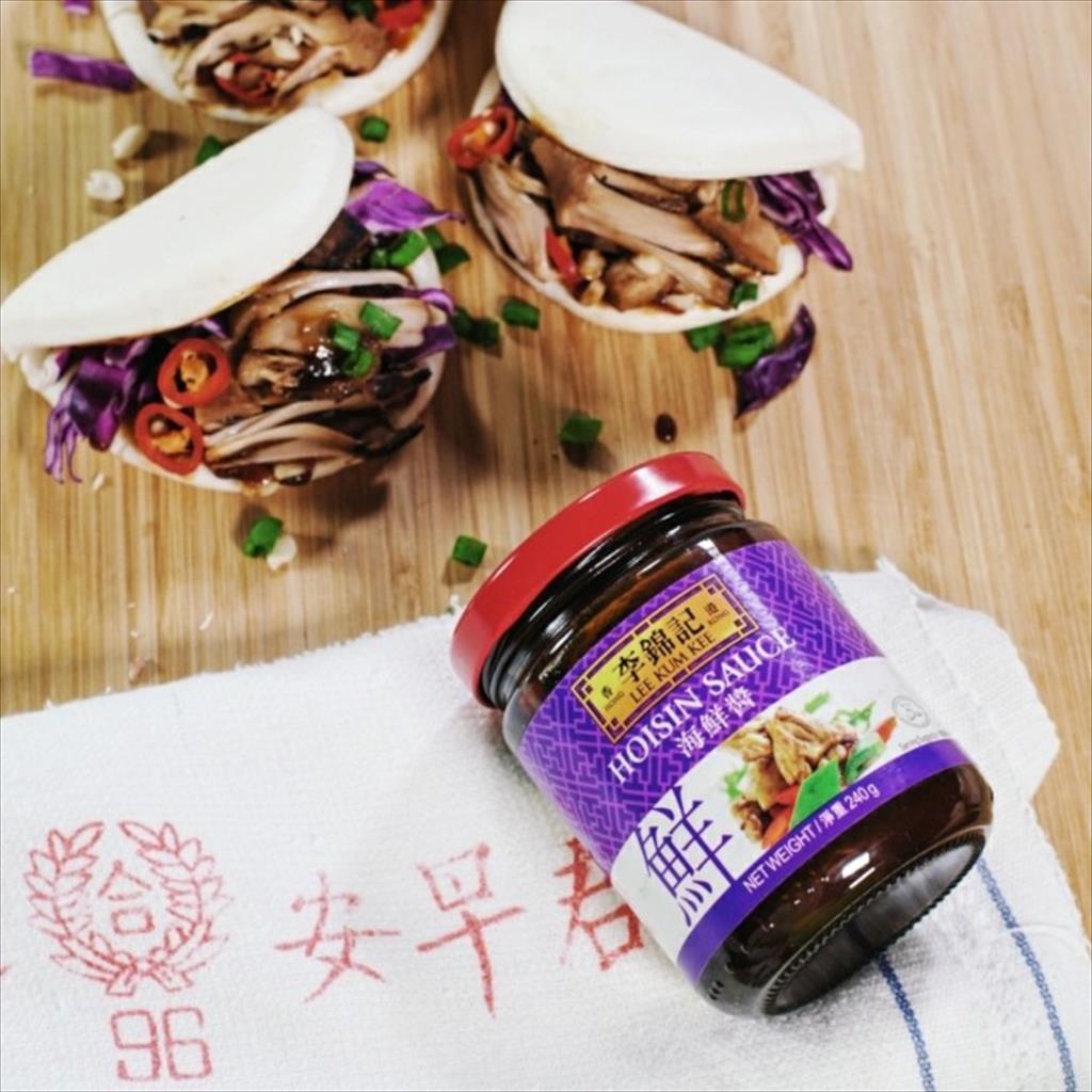 LEE KUM KEE HOISIN SAUCE 240 GR SAUS PEDAS MANIS ORIENTAL SAOS CHINESE