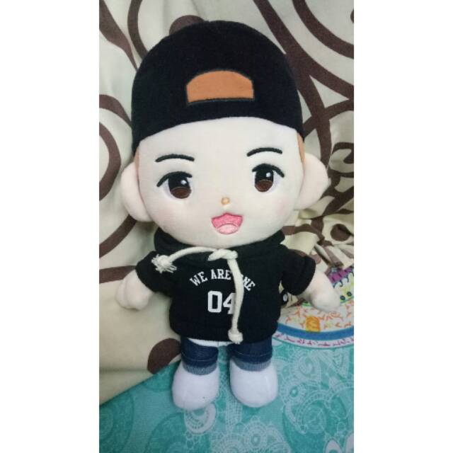 BAEKHYUN EXO OFFICIAL DOLL