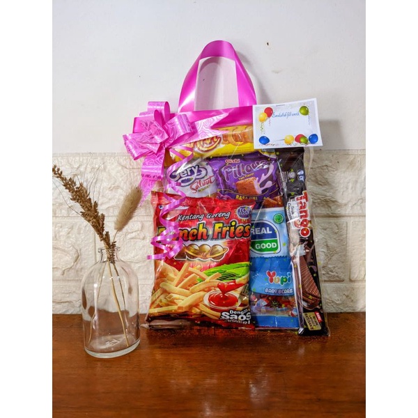 

Hampers paket ciki kentang (snack ultah anak anak)