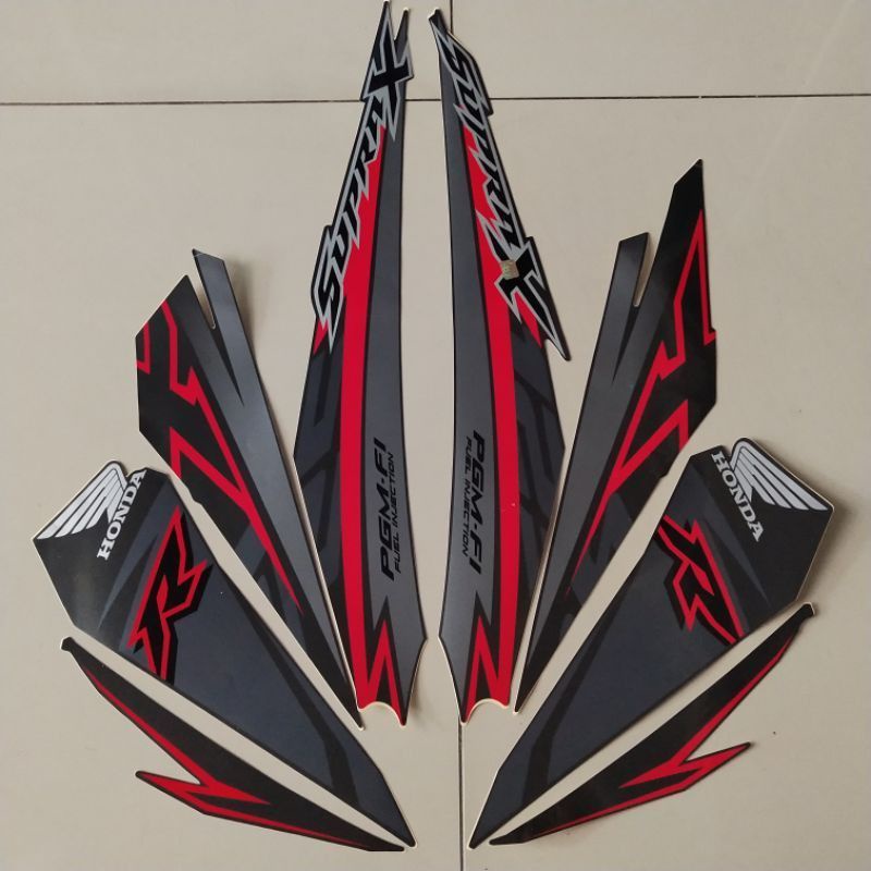 STRIPING STIKER SUPRA X 125 TAHUN 2018 FI STIKER SUPRA X 125 FI 2018