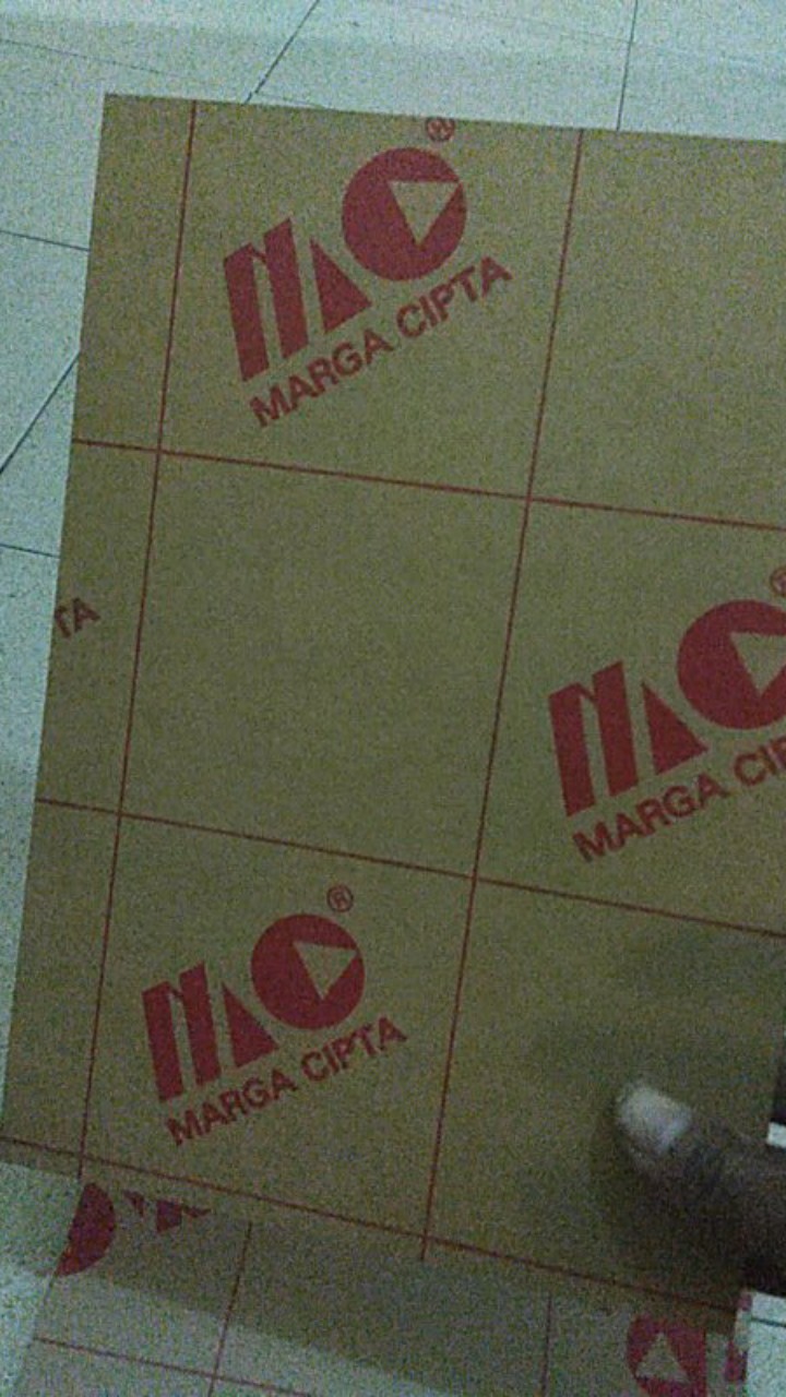 Akrilik Lembaran 4mm Uk. A4 / Akrilik Bening / Marga Cipta / Acrylic