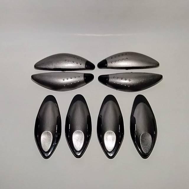 Tutup ventilasi INK Centro bagian depan