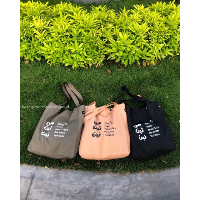 MAN TSABATA NABATA | Lana Bag | Totebag katun drill | Totebag Kajian | Totebag Kampus