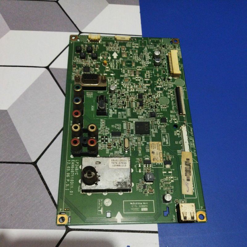 MB MAINBOARD TV LG 32CS410