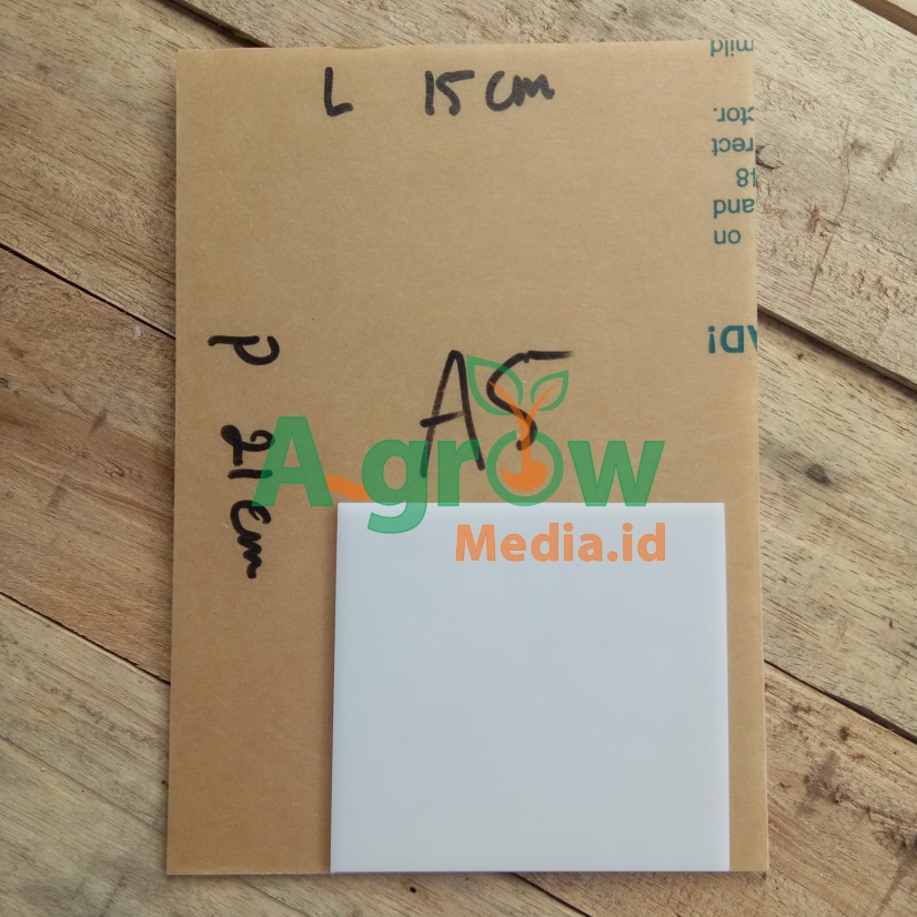 

Mika Akrilik Warna Putih Susu Lembaran Tebal 2mm Ukuran A5 (21cm x 15cm) Acrylic Grosir