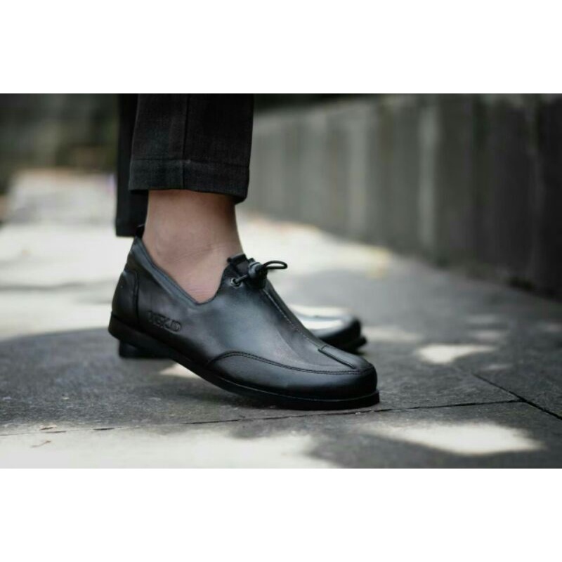 SEPATU LOAFERS KULIT ASLI SLIP ON KASUAL PRIA