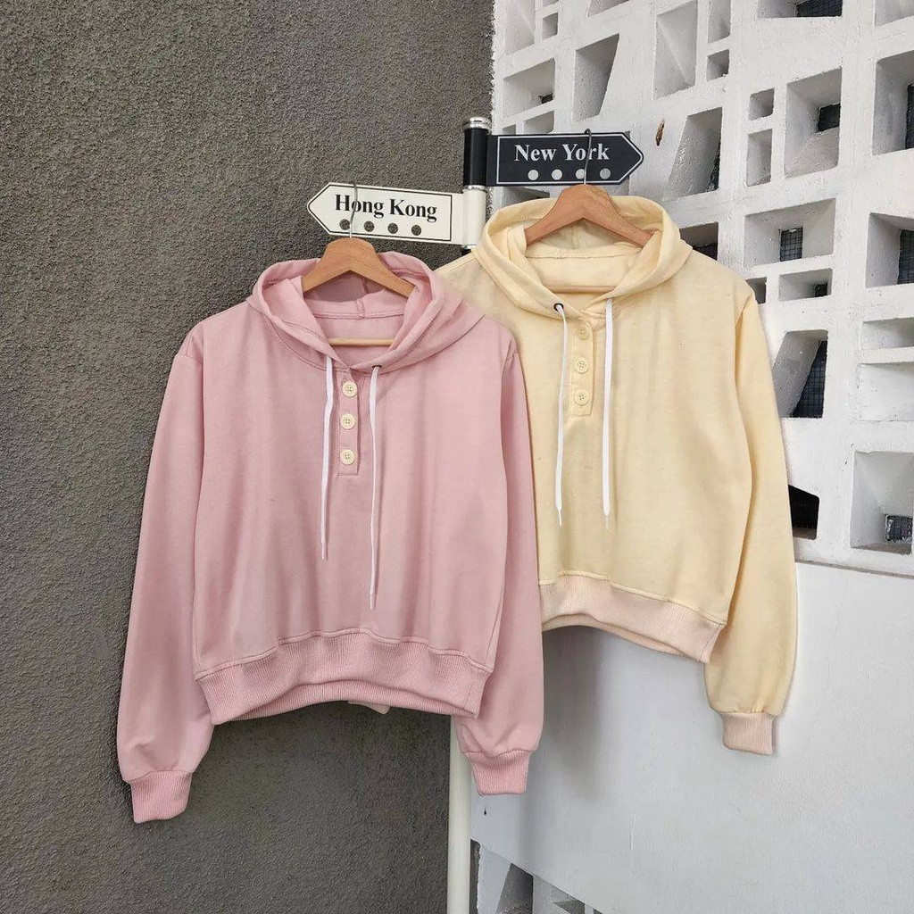 THREE BUTTON HOODIE CROOPE Sweater Jacket Wanita Oversize Berkancing Pakaian Blouse Fashion Terkini Korean Style Outfit Kasual Terbaru