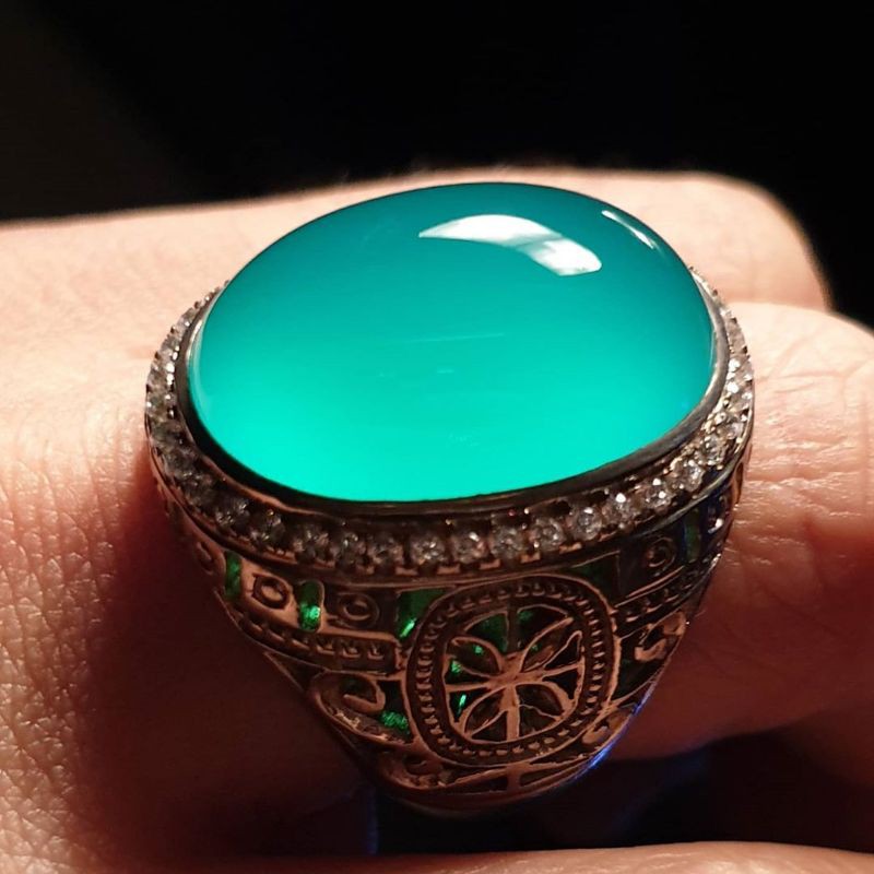 bacan bluish