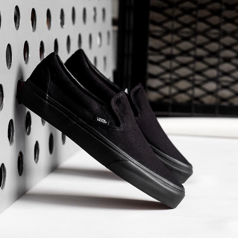 SLIP-ON BLACK BLACK CLASSIC ORIGINAL 100%