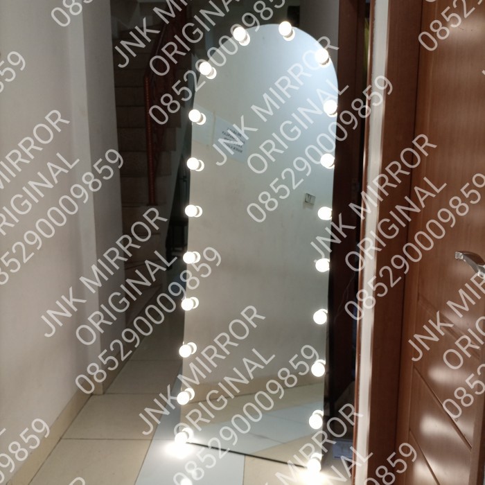 cermin mua lampu makeup
