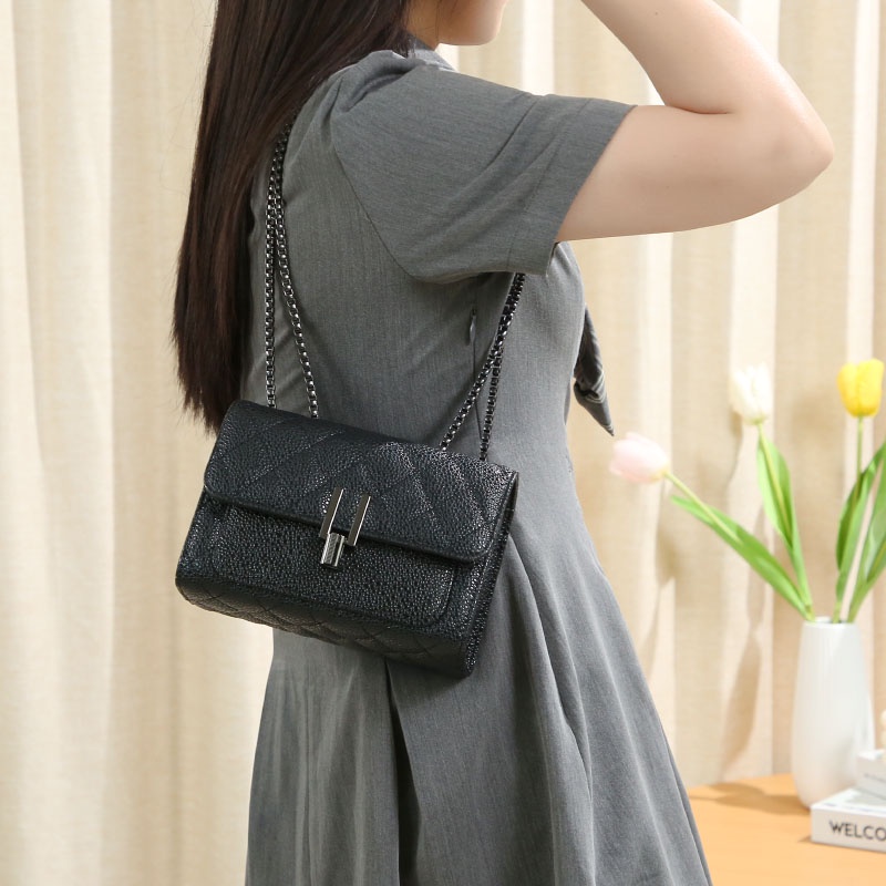 Serenity Tas Selempang Wanita Murah / Fashion Wanita / SlingBag / Tas Kekinian / Import / ORIGINAL - 501