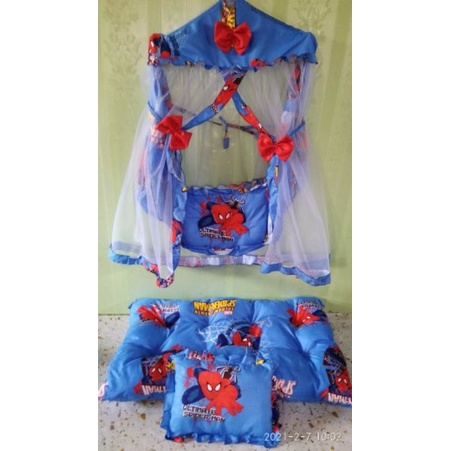 Ayunan bayi set karakter