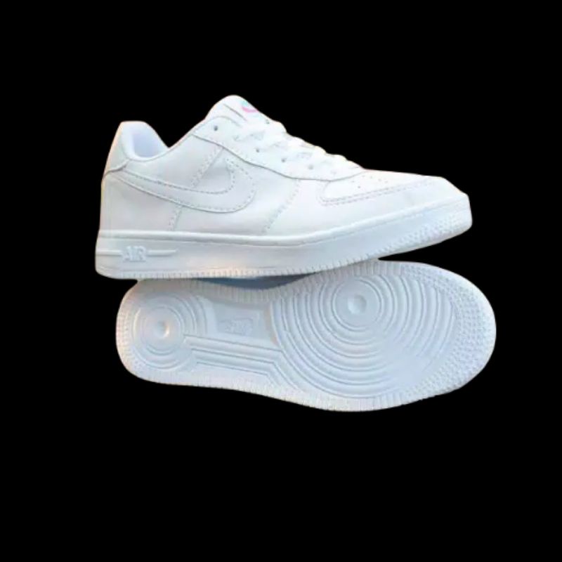 white airforce shoes