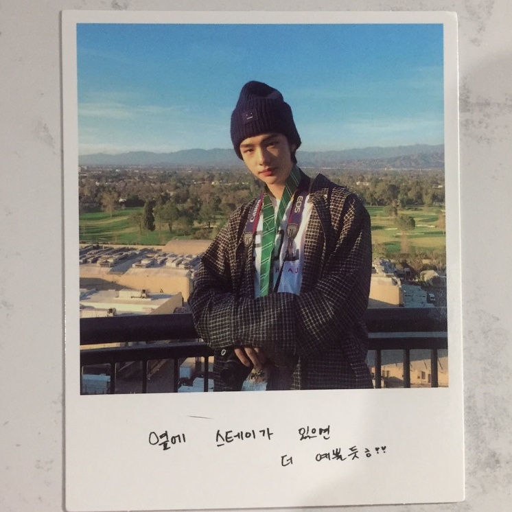 STRAY KIDS SKZ HYUNJIN POLAROID GO LIVE