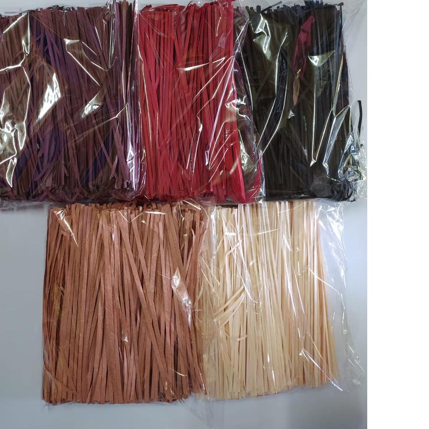 

✴ ( 1000 gr) !! Kertas Cacah / Serut / Shredded Paper / Isi Hamper / Gift Box ✺