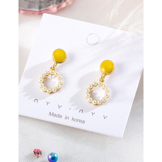 LRC Anting Tusuk Fashion Pearl Round Earrings F65343