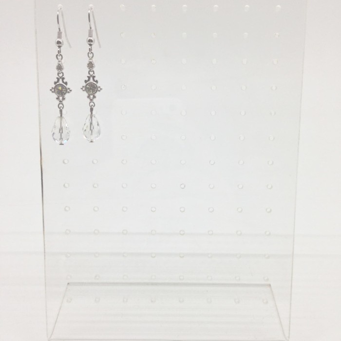

Promo Acrylic display anting Giwang A6