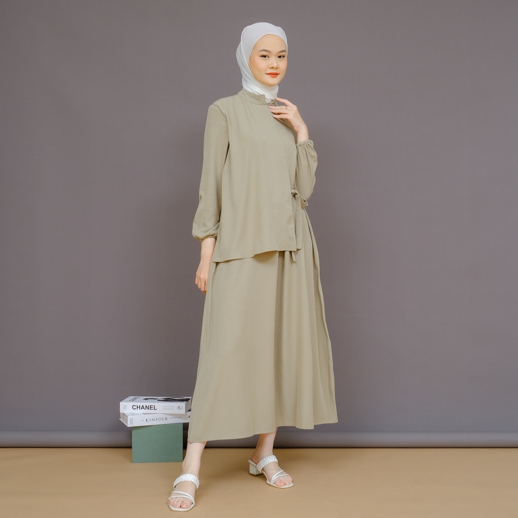 Mayoutfit Macyla Maxidress | Dress Gamis Muslim Kerah Shanghai Model Vest Lipit Tali Samping-Sagegreen