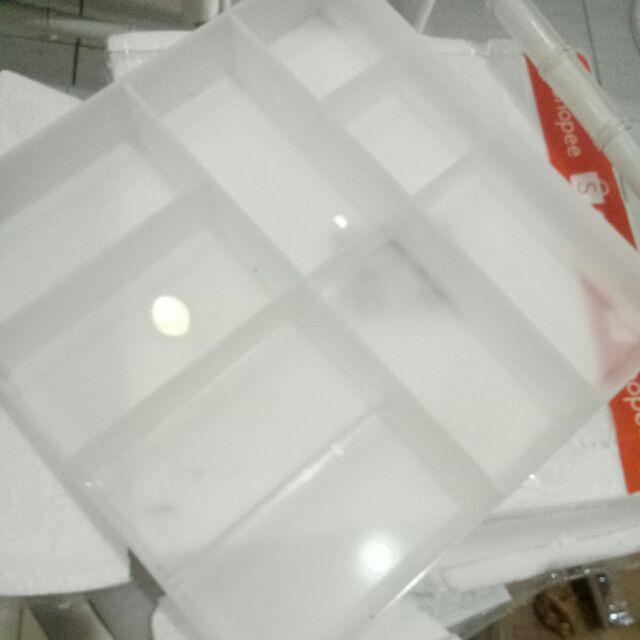 Tempat Uang Acrylic 2mm Putih Susu