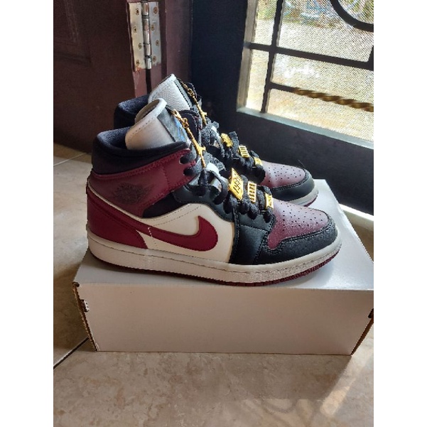 BNWB AIR JORDAN MID SE ORIGINAL