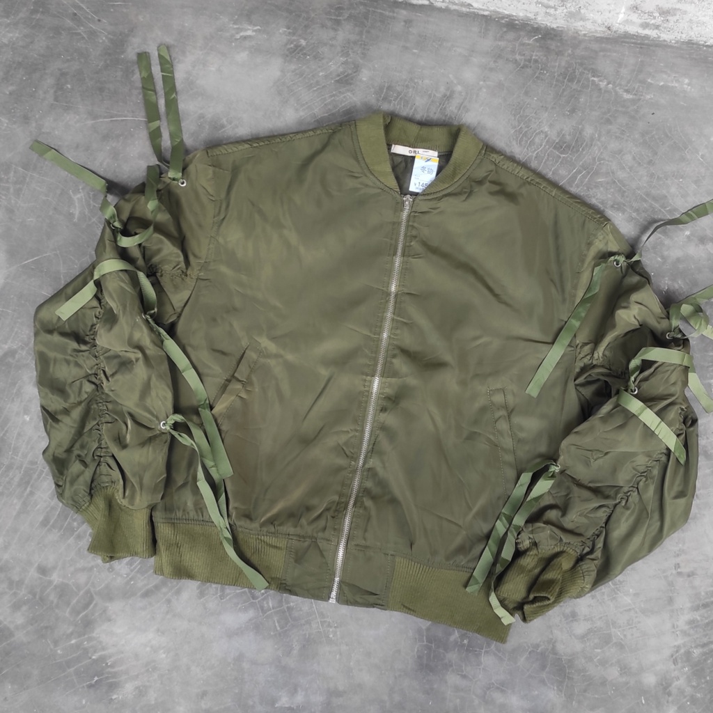 Jaket vintage celana kaos varsity sukajan hoodie crewneck second Bomber MA-1 Army Tali not Avirex