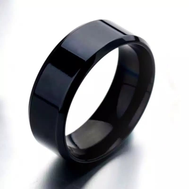 Cincin Elegant Anti Karat Polos Titanium