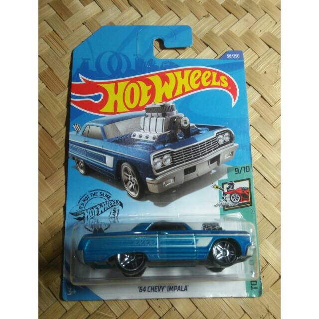 Hot wheels Tooned 64 Chevy Impala biru