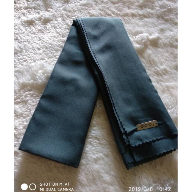 Deenay polos